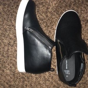 Boots black condition good